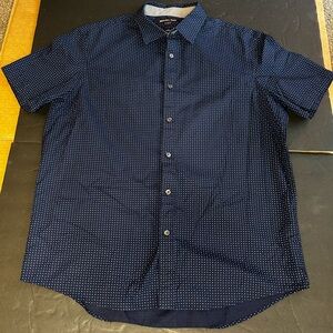 Michael Kors Blue Polka Dot Men's Short Sleeve Shirt Large.